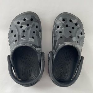 EUC Crocs